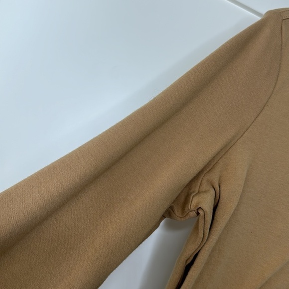 Karen Scott Boat Neck long Sleeve Caramel T-Shirt Size: Medium - Picture 4 of 10